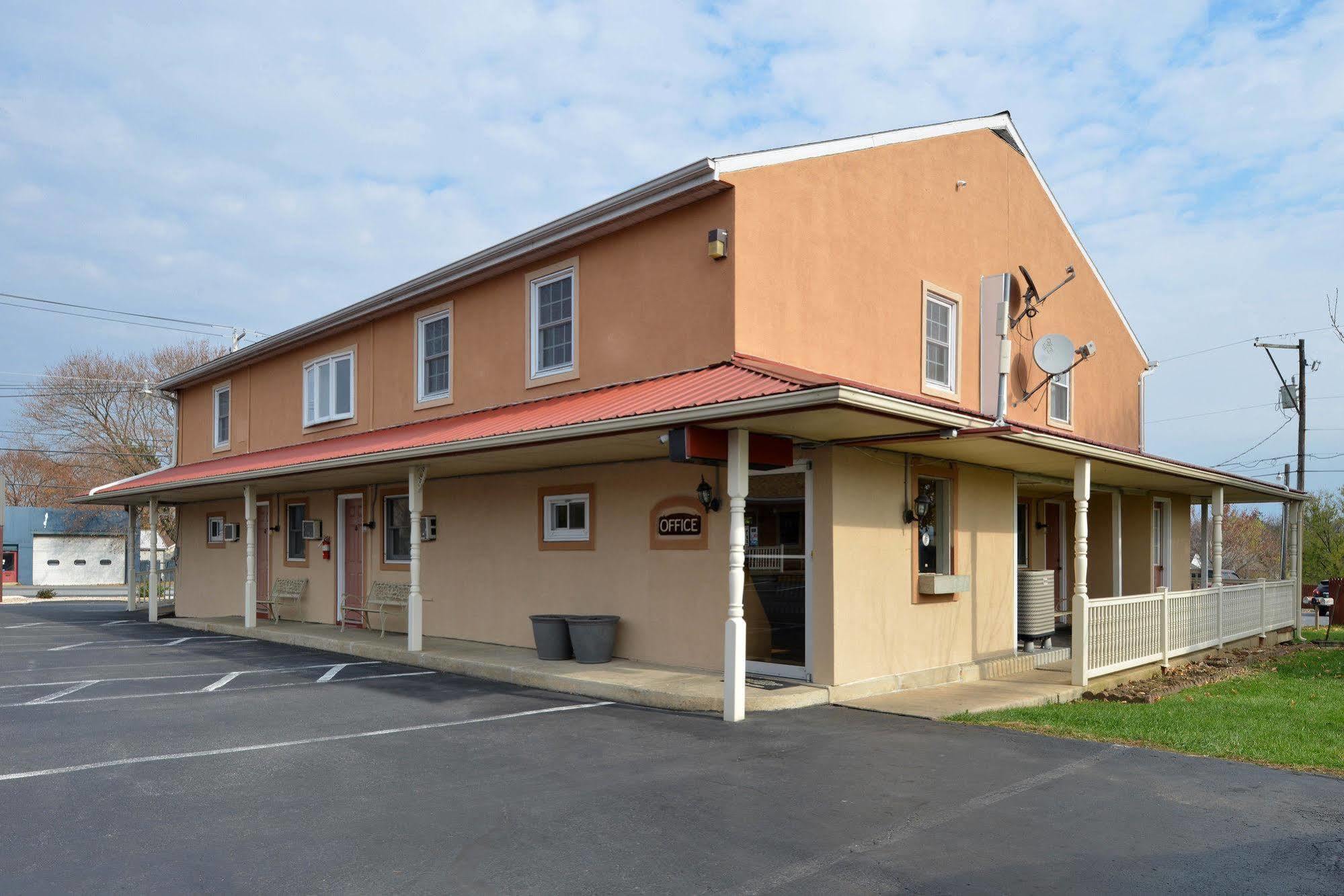 Red Carpet Inn ロンクス エクステリア 写真